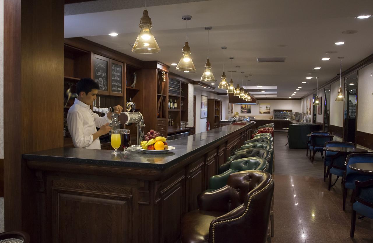 Atyrau Dastan Hotel Kültér fotó
