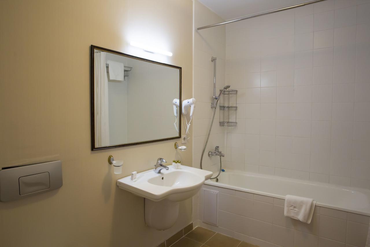 Atyrau Dastan Hotel Kültér fotó