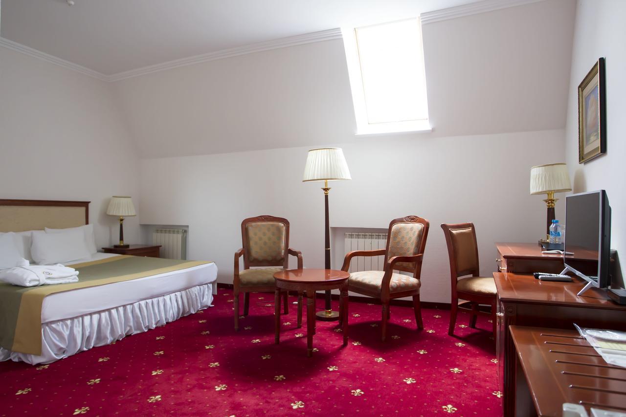 Atyrau Dastan Hotel Kültér fotó