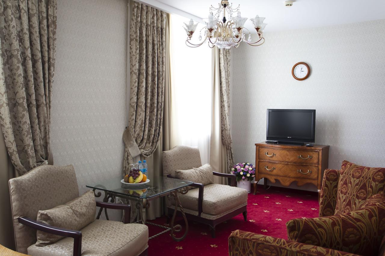Atyrau Dastan Hotel Kültér fotó